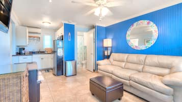 Smart TV, table tennis