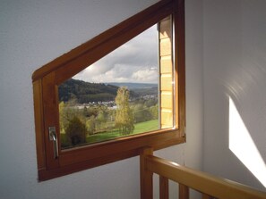 Interior - Cozy Chalet Near Lakes, Skiing & Alsace Getaway - 3BR, Fireplace, WiFi, Baby-friendly Amenities (Plainfaing)