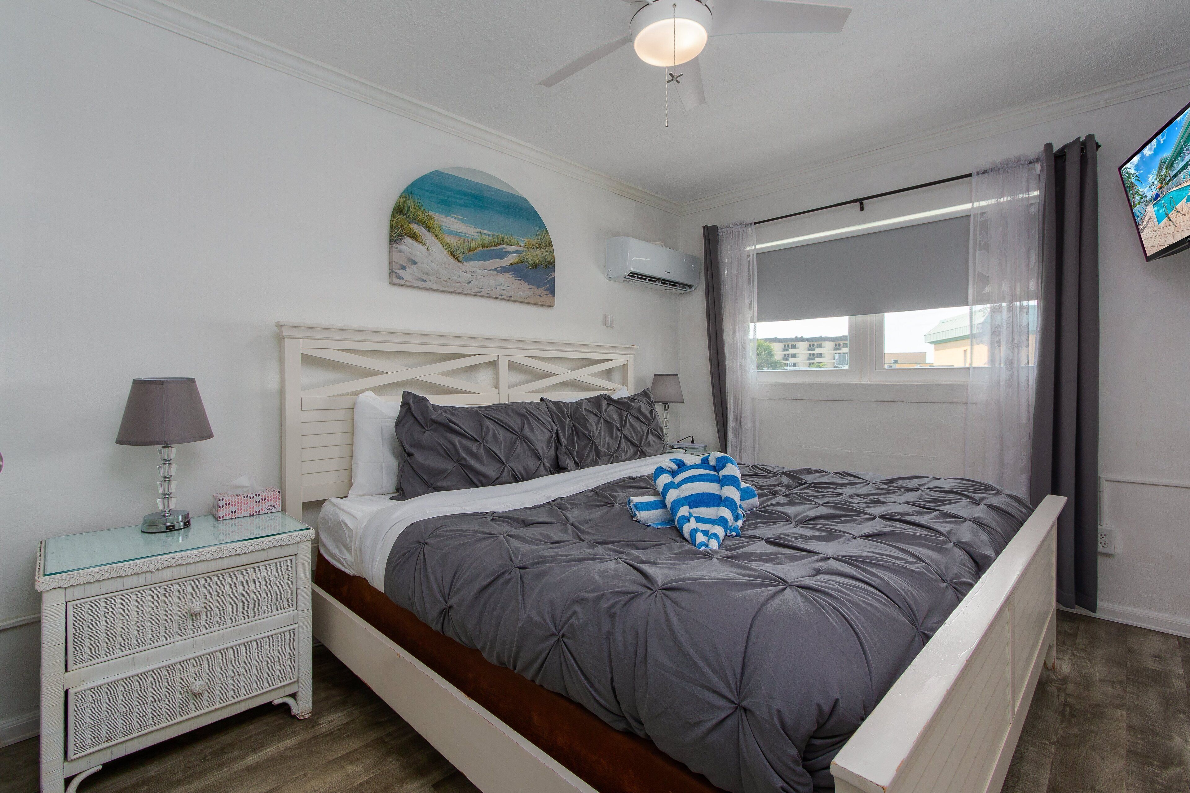 2 bedrooms, desk, iron/ironing board, free WiFi