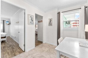 2 bedrooms, desk, iron/ironing board, free WiFi