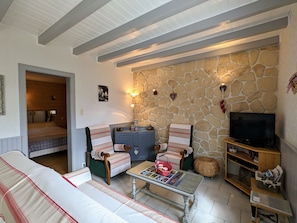 3 Schlafzimmer, Reisekinderbett