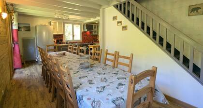 Cozy Mountain Chalet Near La Bresse Ski, WiFi, Private Access, 2 Terraces, Pet-Friendly