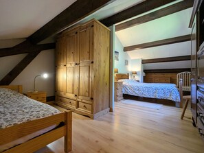 4 bedrooms, free WiFi