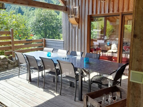 Cozy Mountain Chalet Near La Bresse Ski, WiFi, Private Access, 2 Terraces, Pet-Friendly