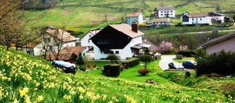 Cozy Retreat in La Bresse: 2BR, Near Amenities, Pet-Friendly, Outdoor Activities