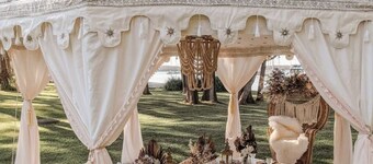 Stunning private castle with heated pool sleeps 18