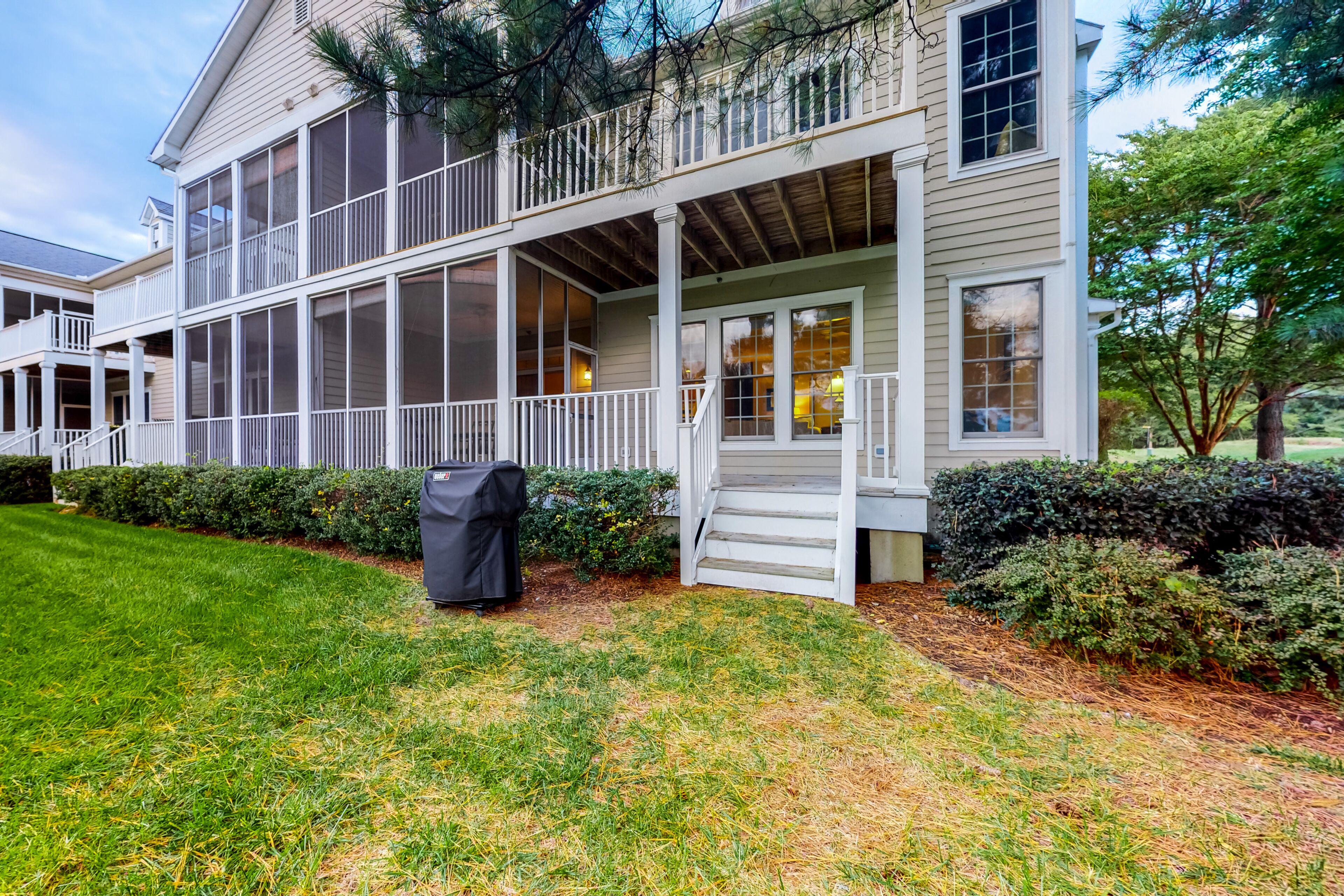 Bear Trap Dunes 1st floor condo w/ shared sauna, golf on-site, and tennis court