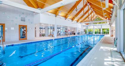 Bear Trap Dunes 1st floor condo w/ shared sauna, golf on-site, and tennis court