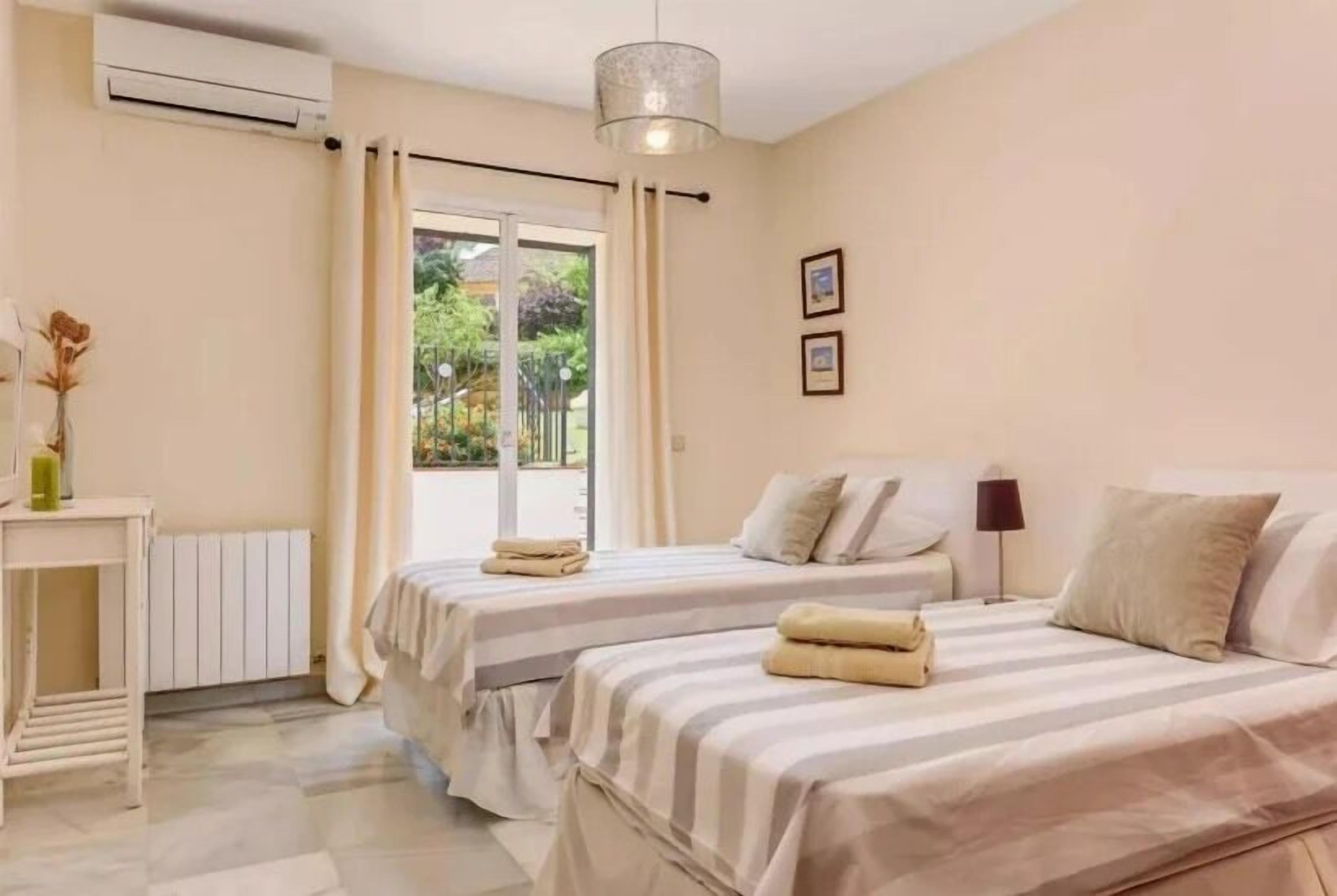 Beautiful Villa set in a quiet cul-de-sac close to all amenities