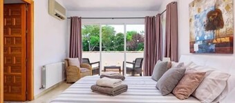 Beautiful Villa set in a quiet cul-de-sac close to all amenities