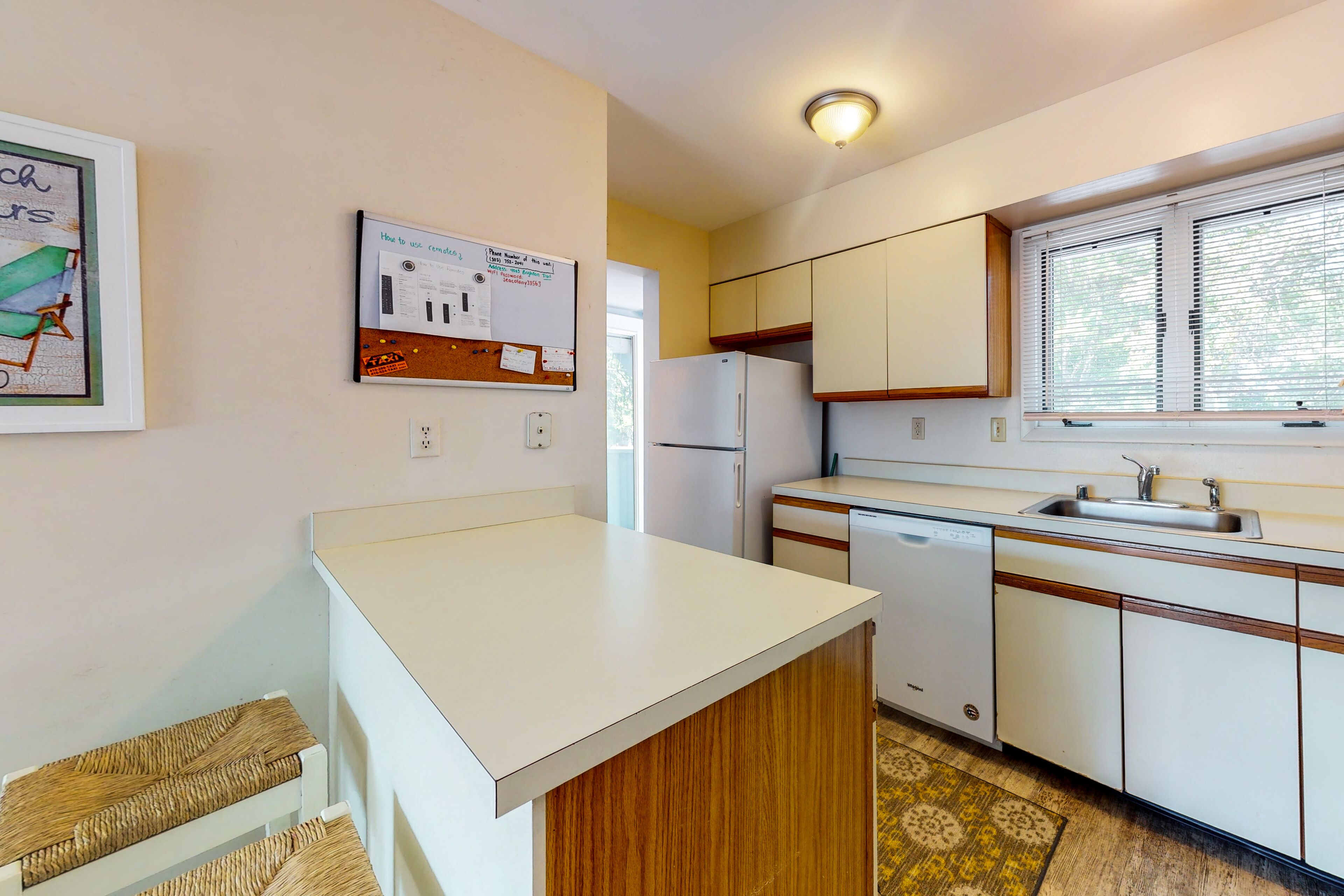 Sea Colony Tennis 2nd floor condo w/ basketball court, shared sauna, and pool!