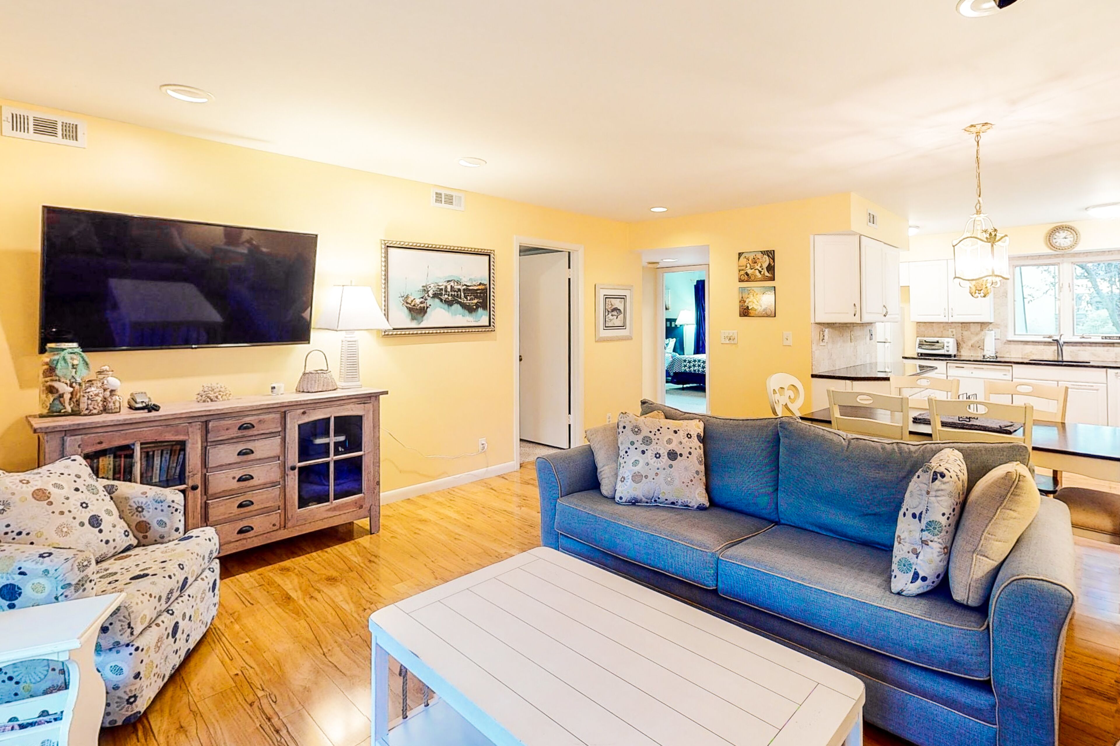 Sea Colony Tennis 1st-floor condo with sauna & basketball court