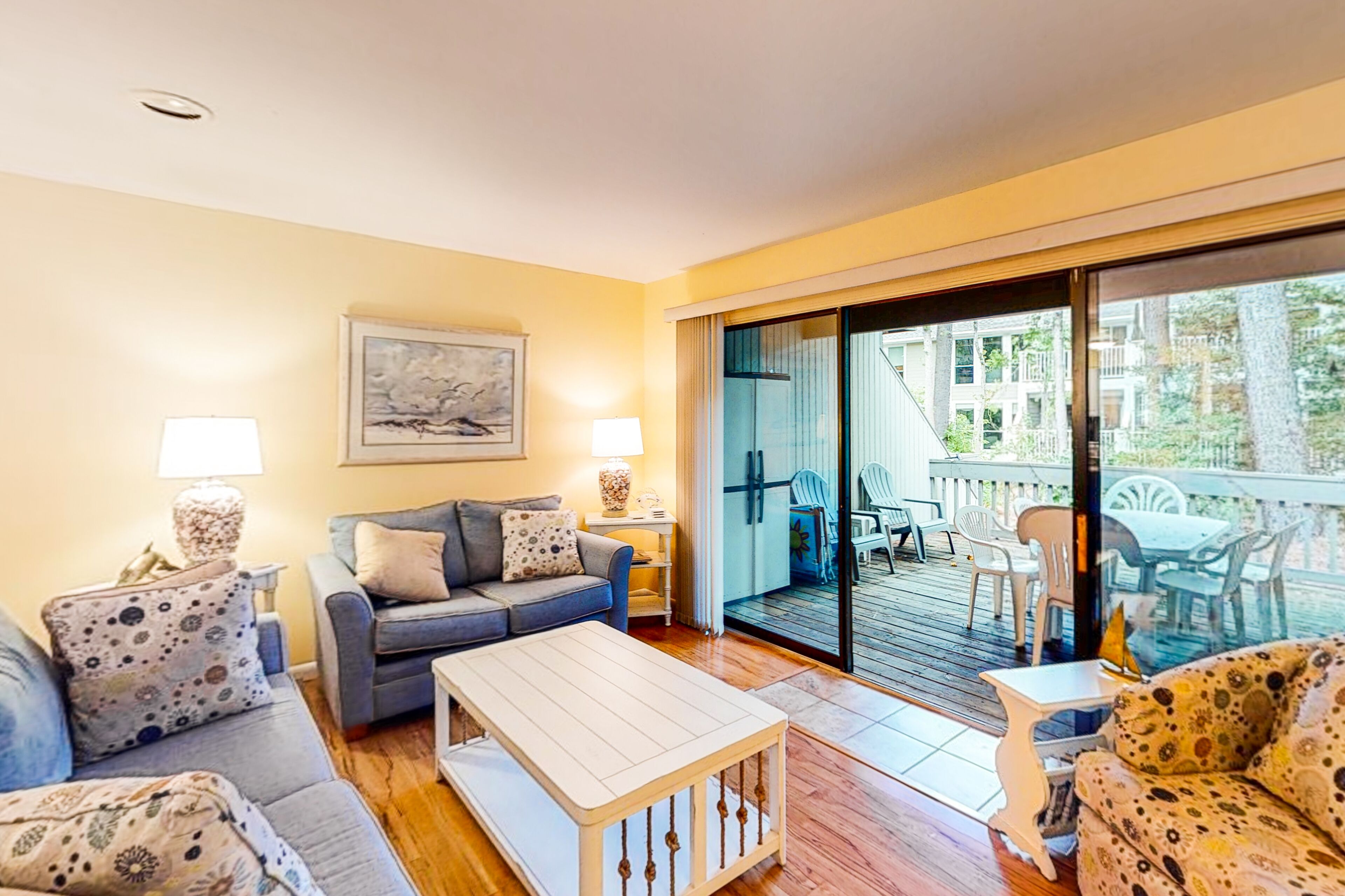 Sea Colony Tennis 1st-floor condo with sauna & basketball court