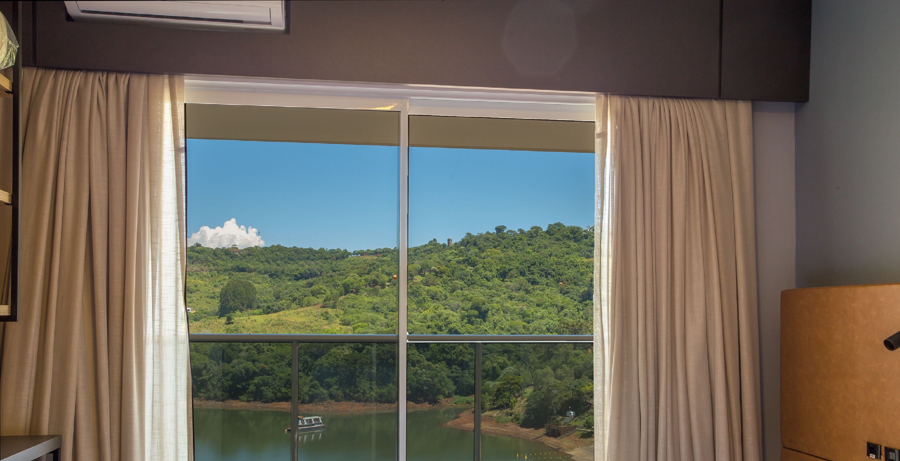 luxo superior king | 1 bedroom, minibar, soundproofing, iron/ironing board