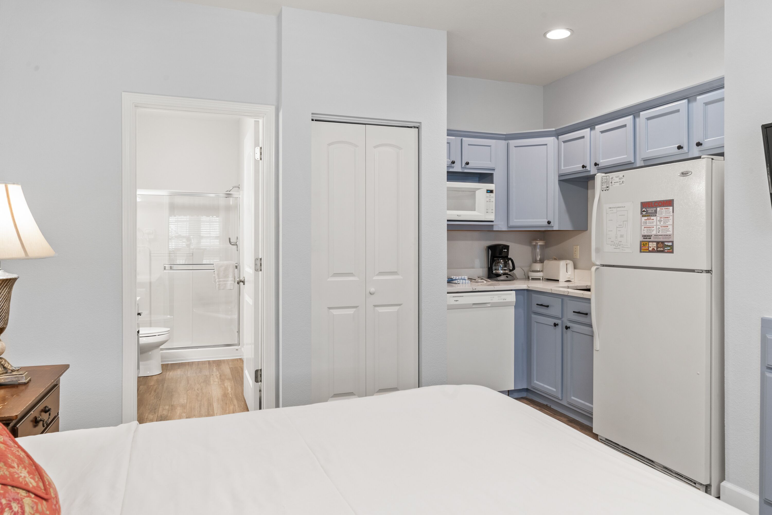 Queen Suite with Kitchenette