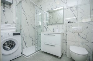 Apartment (A1) | Bathroom