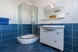 Bathroom | Shower - Apartments Baldo (Vodice)