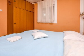 2 bedrooms, free WiFi
