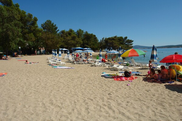 Beach - Apartment Imajis (Crikvenica)