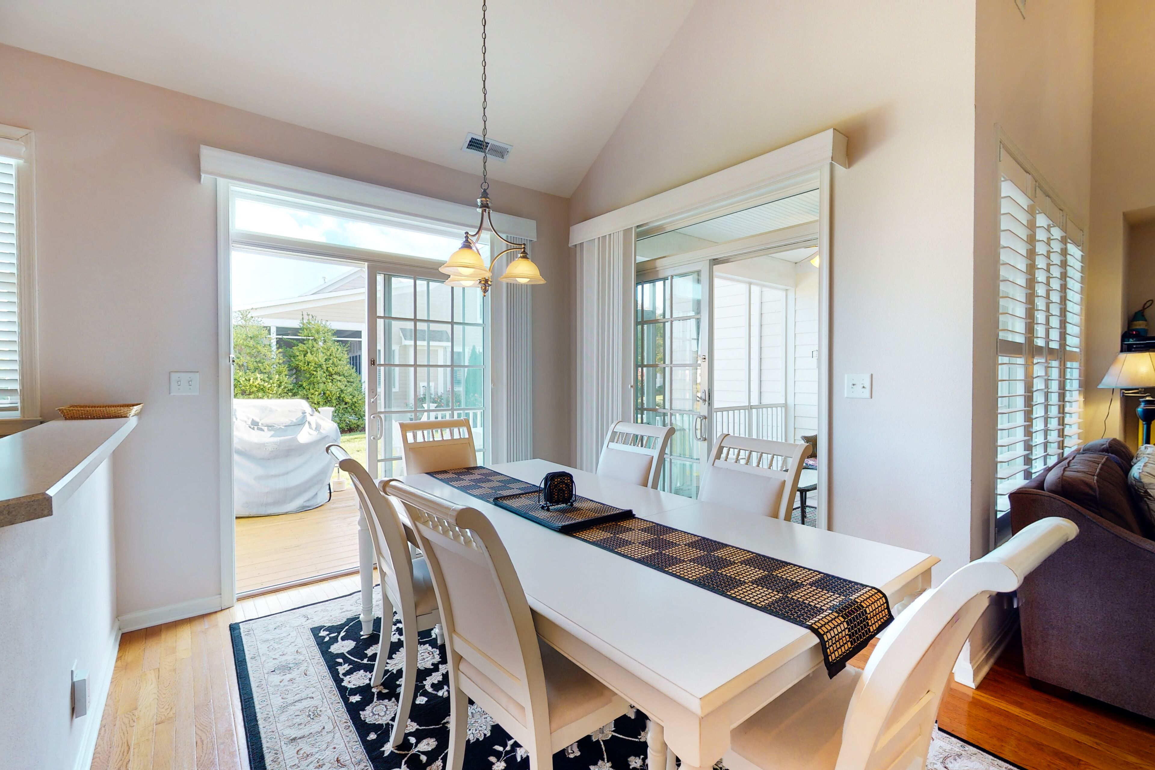 Bear Trap Dunes townhouse w/ golf on-site, basketball court, shared sauna, grill