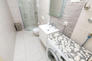 Apartment (A1) | Bathroom