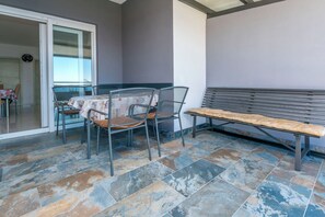 Apartment (A1) | Balkon