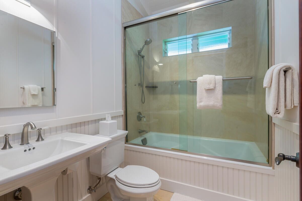 Beachfront Haena home with A\/C - Near Tunnels Beach - Photo 28