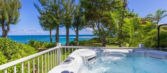 Beachfront Haena home with A/C - Near Tunnels Beach