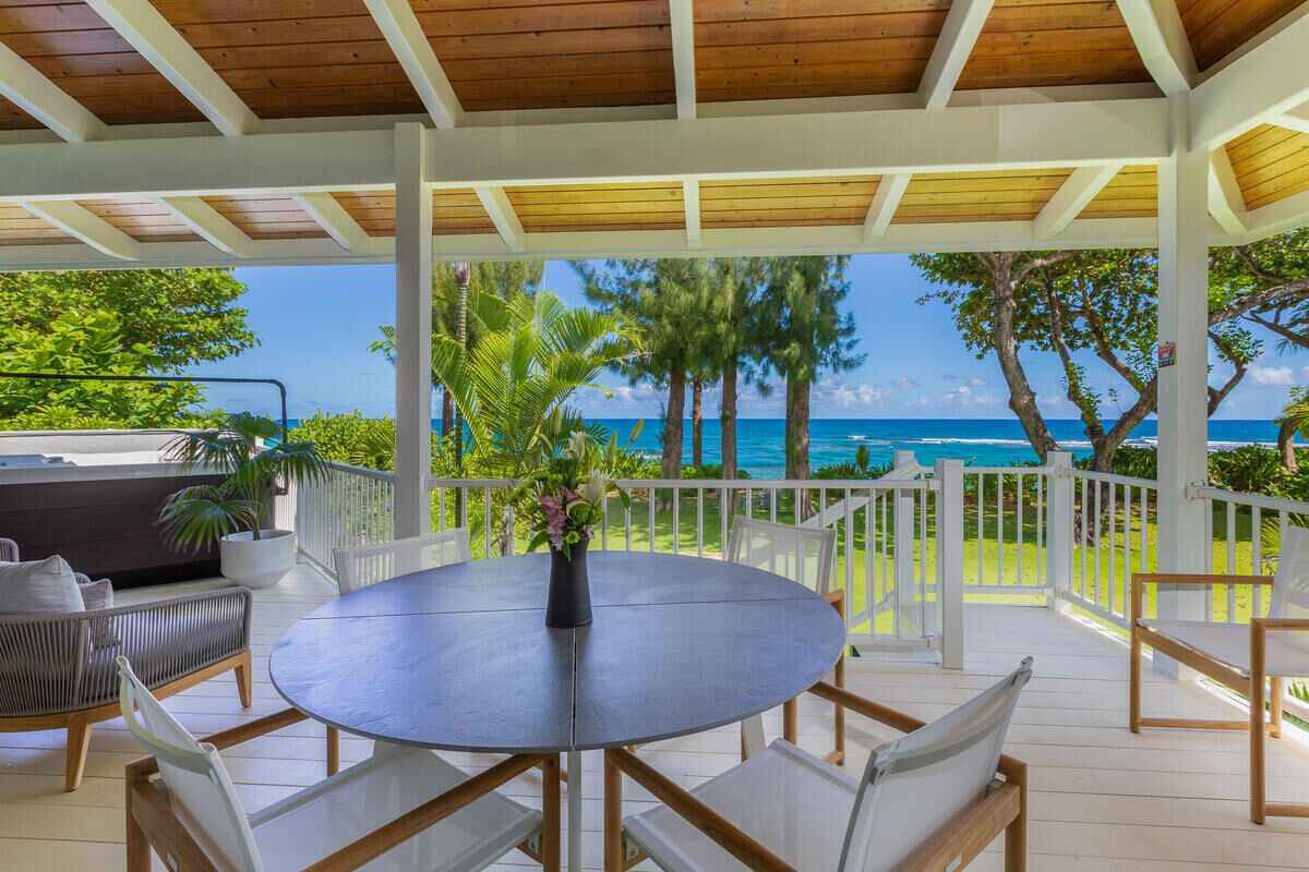 Beachfront Haena home with A\/C - Near Tunnels Beach - Photo 18