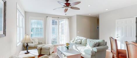 TV, fireplace, DVD player