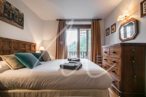 3 bedrooms, iron/ironing board, Internet