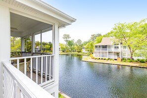 المنطقة المحيطة بالمنشأة