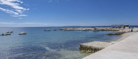 Am Strand, Liegestühle