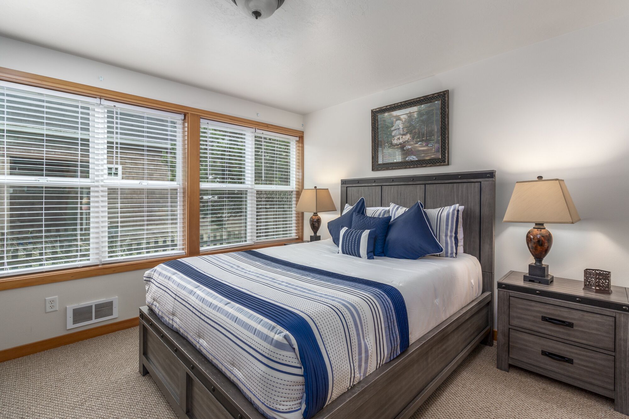 Seaside Paradise #162 - Lovely, spacious, classy townhome near beach