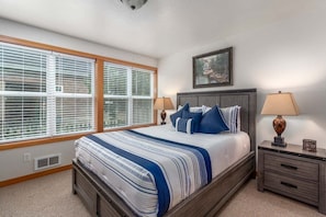 3 bedrooms, Internet