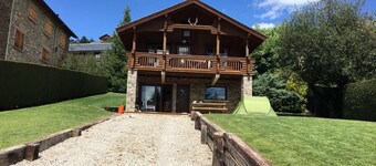 Fabuleux chalet à 15minutes des pistes!