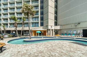 Innenpool, beheizter Pool