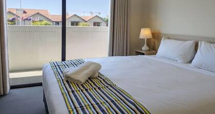 Stylish 3 bedroom apartment with city view in Windsor, Brisbane