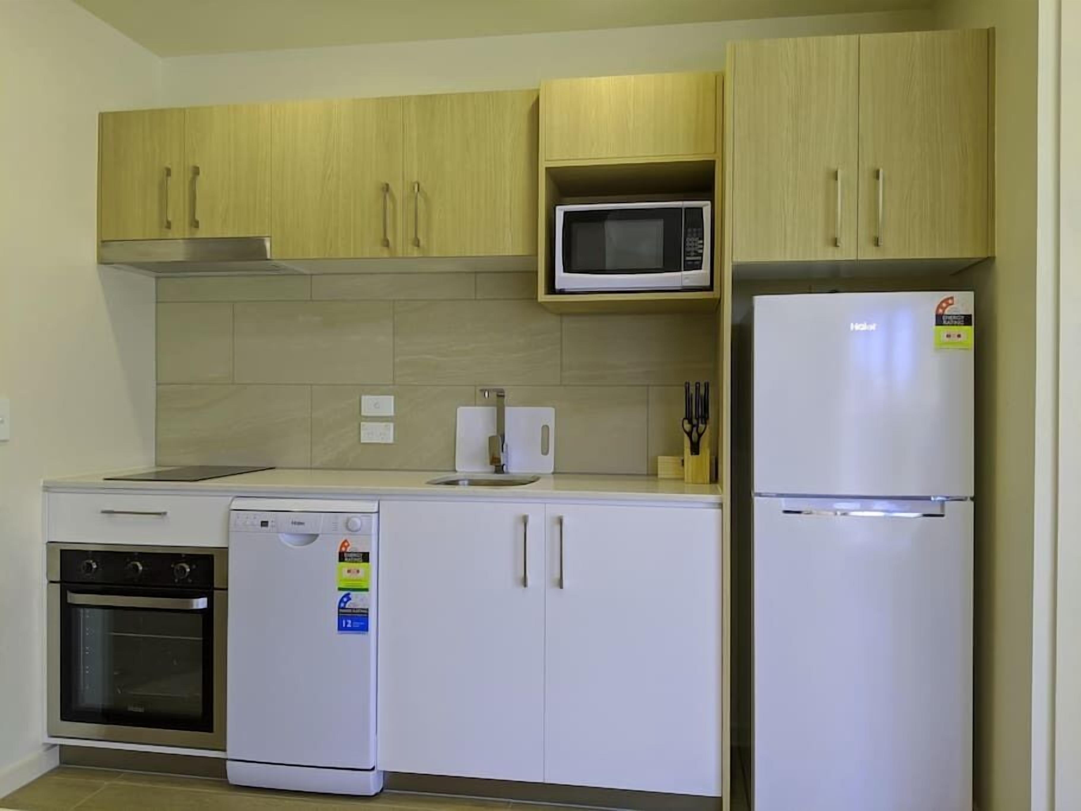 Fridge, microwave, dishwasher, coffee/tea maker