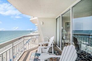 Condo, 1 Bedroom | Property grounds