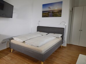 1 Schlafzimmer, Bügeleisen/Bügelbrett, WLAN, Bettwäsche
