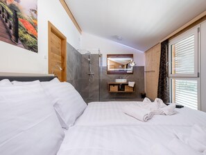 3 Schlafzimmer, Bügeleisen/Bügelbrett, Reisekinderbett, kostenloses WLAN