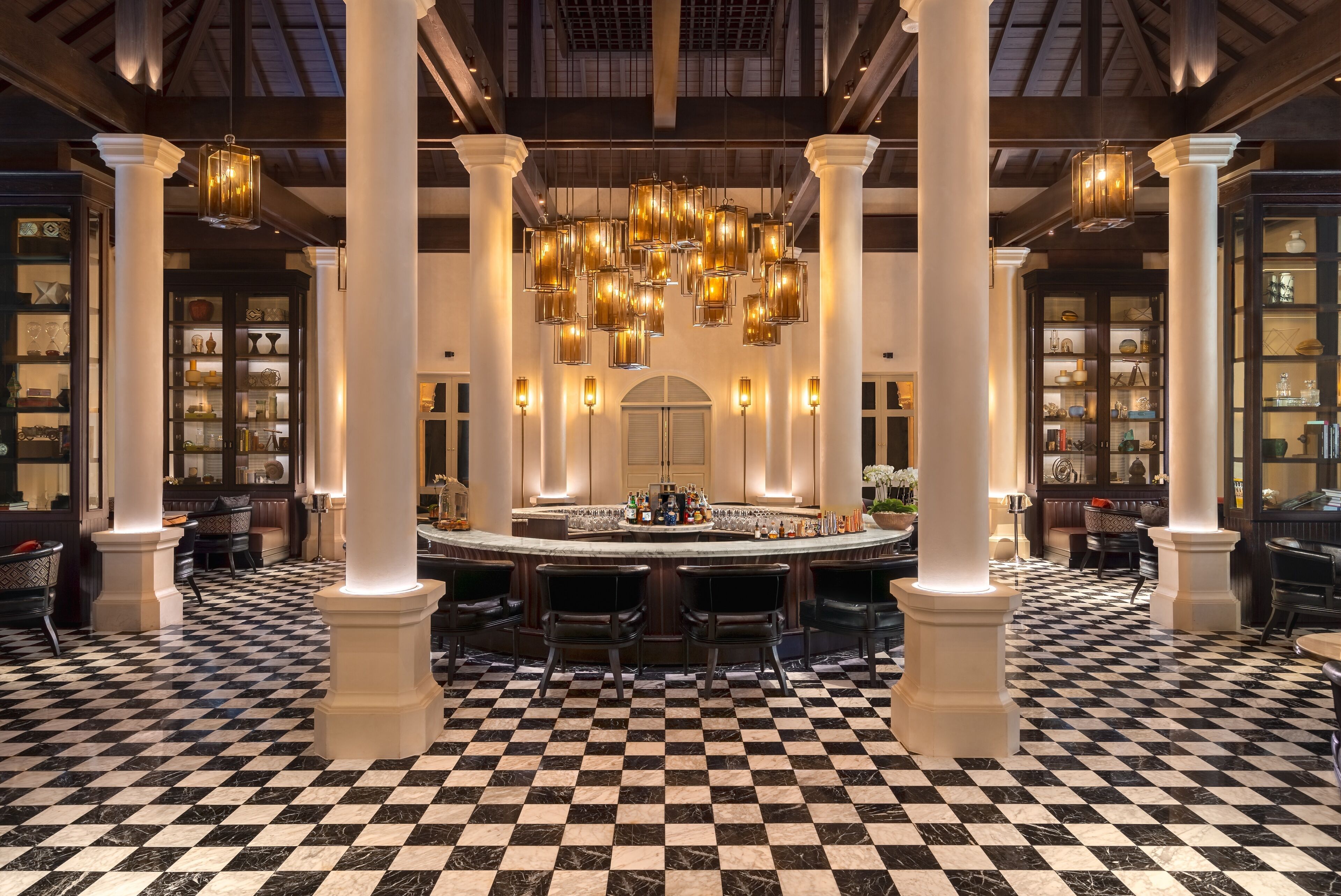 2 間酒吧/酒廊、池畔酒吧