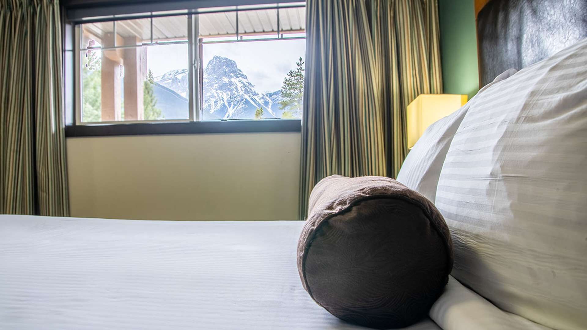 Canmore - Copperstone - 1 Bedroom + Den