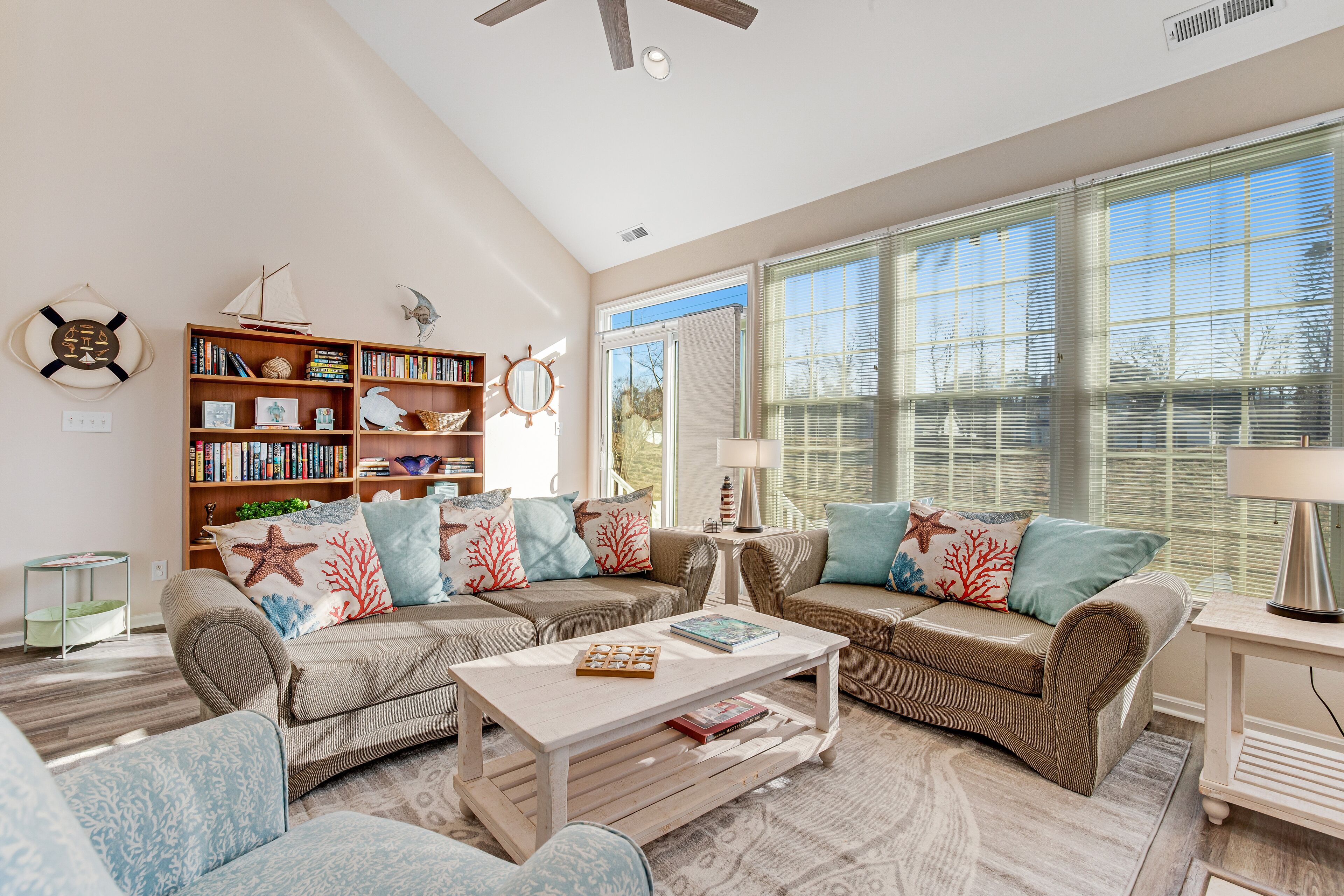 Bear Trap Dunes Townhouse w/Sports Courts, Fireplace, Free WiFi - Dogs Okay!