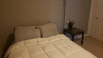 2 habitaciones, tabla de planchar con plancha, wifi y ropa de cama