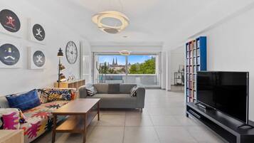 Televisión, oficina