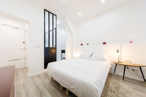 1 Schlafzimmer, Schreibtisch, Bügeleisen/Bügelbrett, kostenloses WLAN