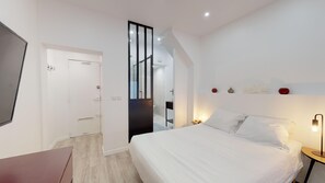 1 Schlafzimmer, Schreibtisch, Bügeleisen/Bügelbrett, kostenloses WLAN