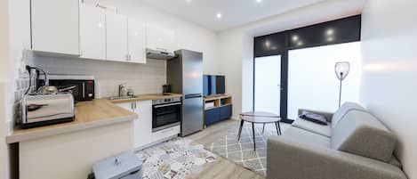 スマートテレビ、DVD プレーヤー